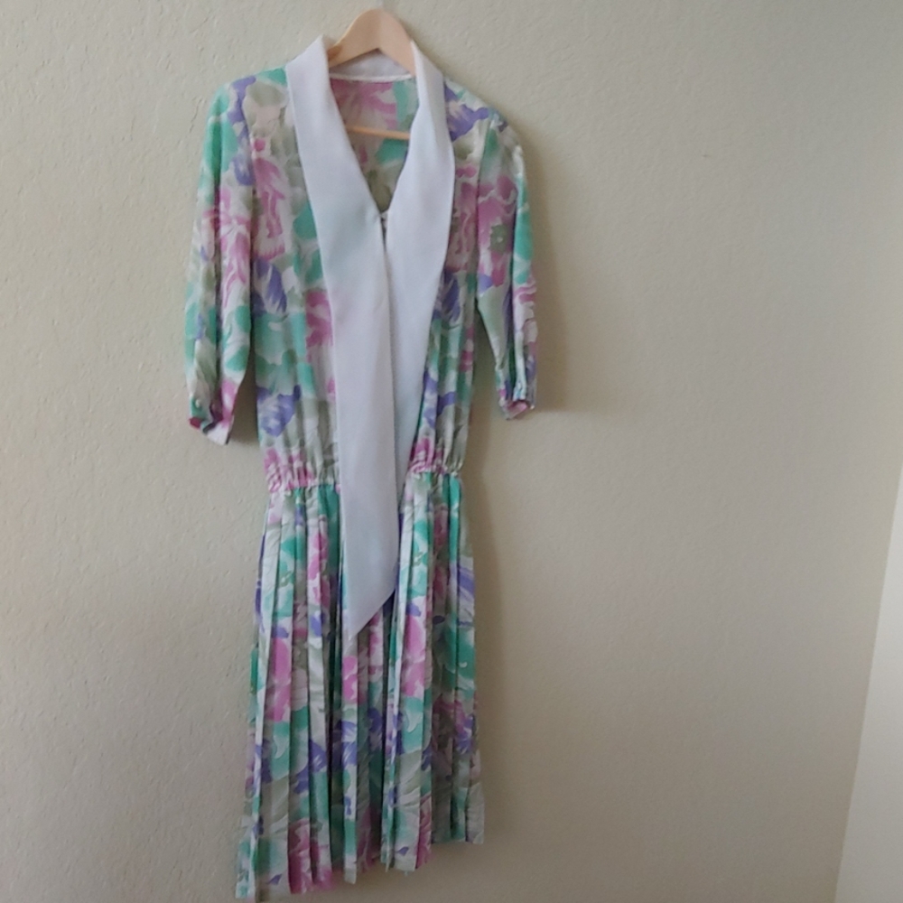 Vintage floral print dress